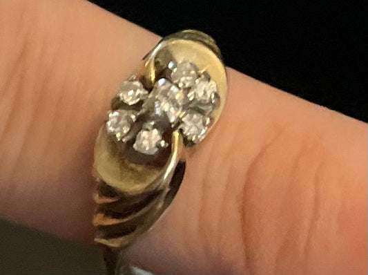 14kt Gold Diamond Ring