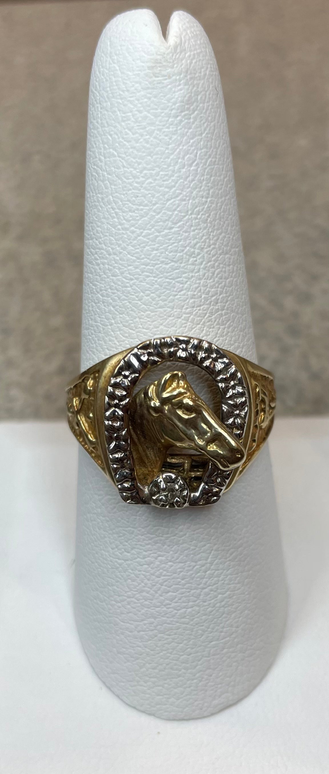 10kt Gold Horse With Diamond Horseshoe Sz. 9